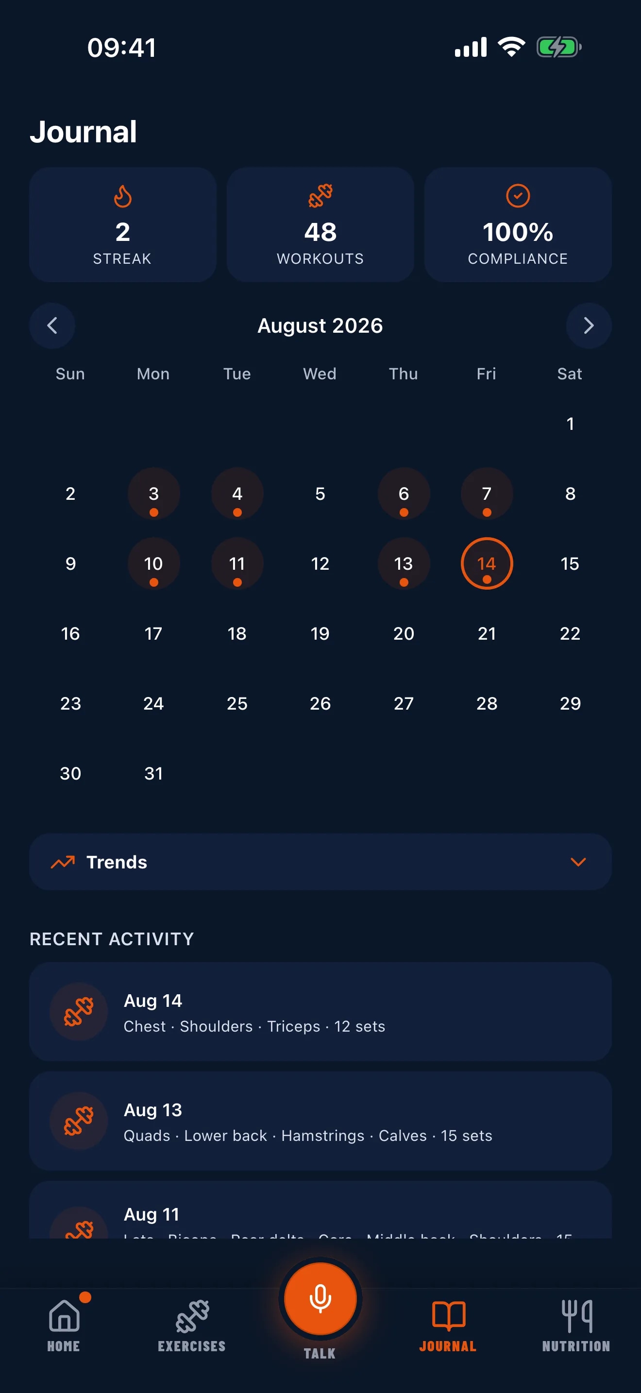 GymVox journal with a workout streak, total sessions, adherence and a calendar of training days